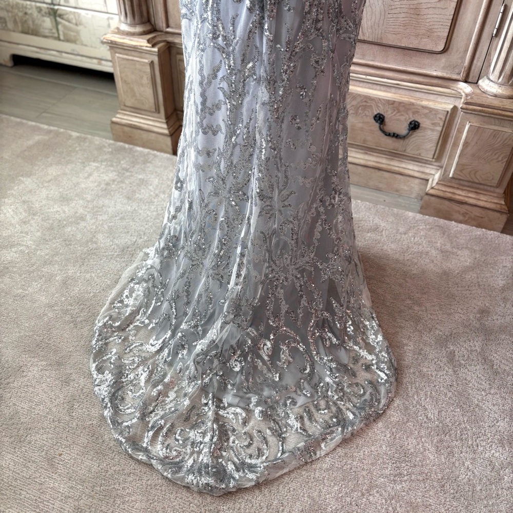NEW Silver Sequin Dress, Gray Dress, Prom Dress, Silver Dress, NWOT, Size 8 - Picture 6 of 10